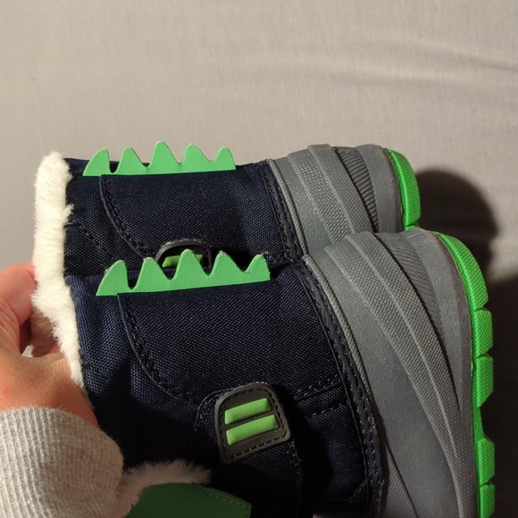 Cat & Jack 8T Snow Boots - Picture 3 of 4